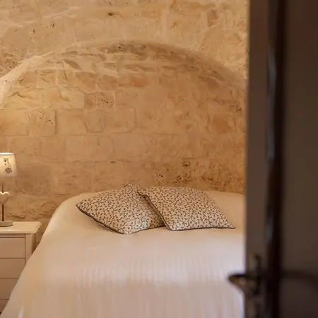 Trullo Badessa With Private Pool Martina Franca