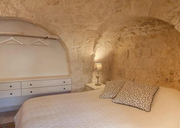 Trullo Badessa With Private Pool *